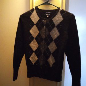100% cashmere sweater